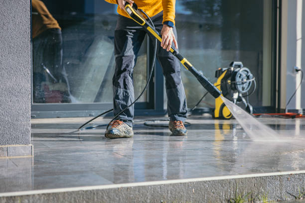 Why Choose Our Certified Pressure Washing Experts for Your Project Needs in Wahneta, FL?